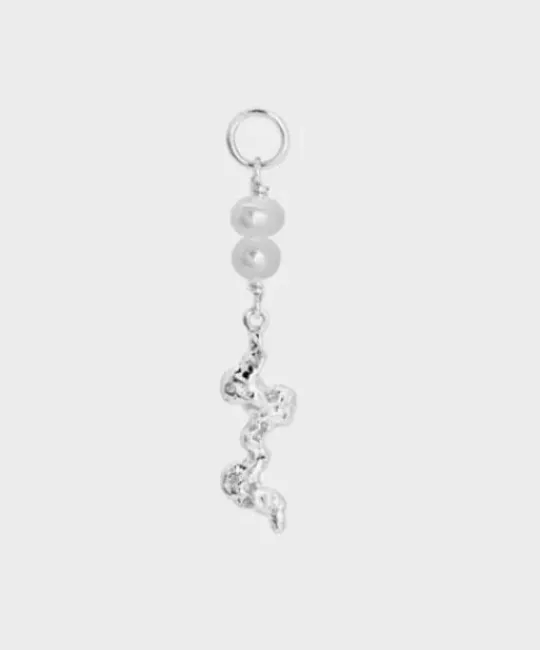 Winther Studio Øreringe^Manta Pearl Charm